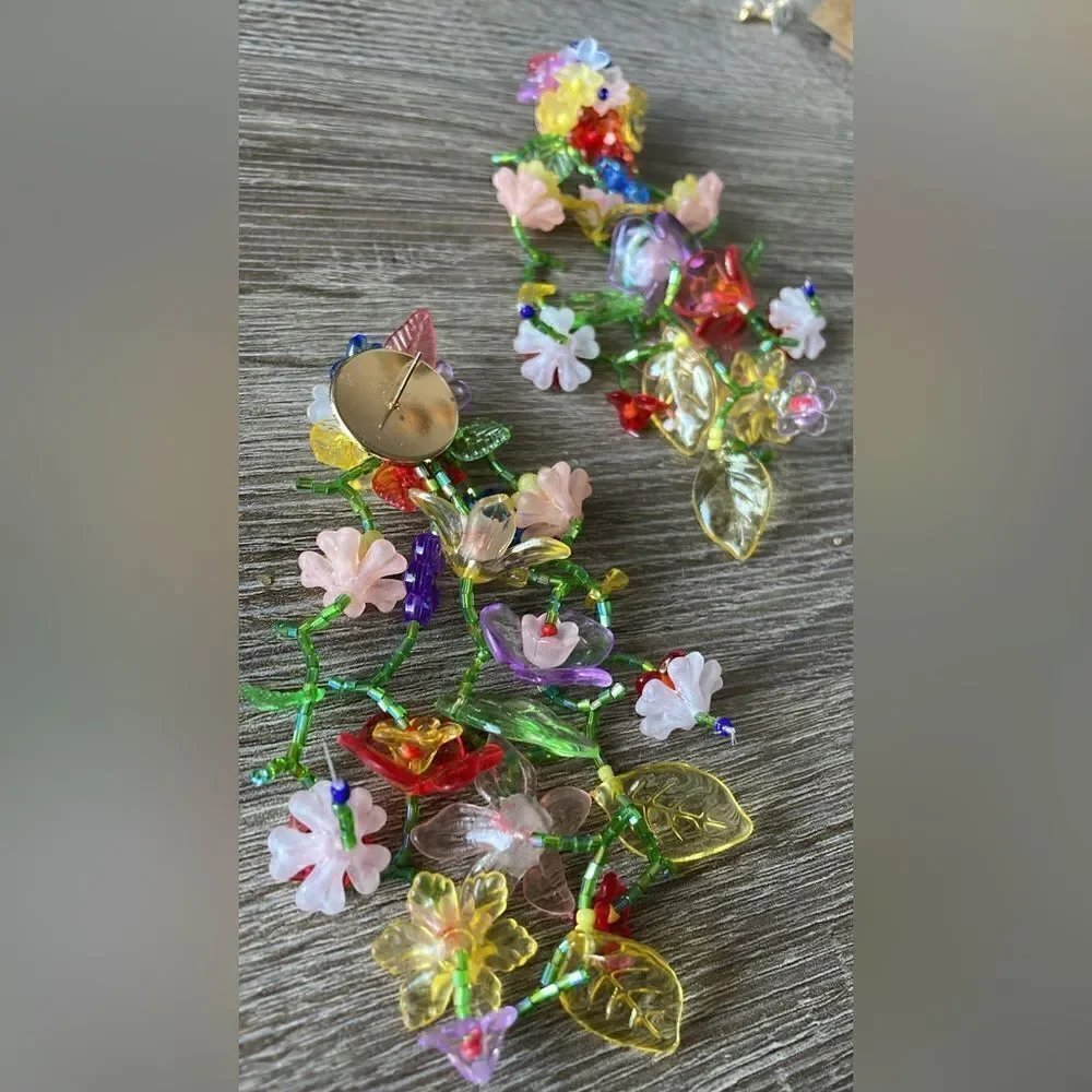 Zara flower earrings A147